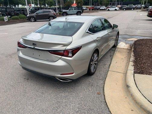 2021 Lexus ES 350 Base