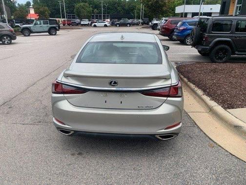 2021 Lexus ES 350 Base