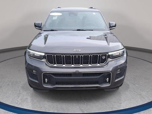 Metallic 2023 Jeep Grand Cherokee Overland