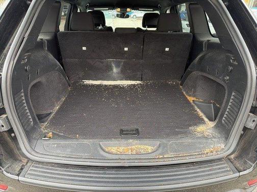 2020 Jeep Grand Cherokee Laredo E