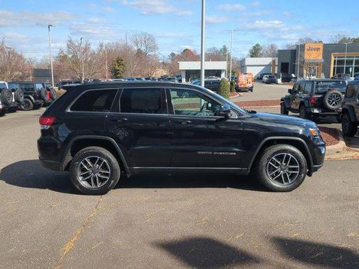 2020 Jeep Grand Cherokee Laredo E