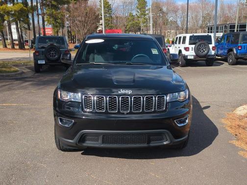 2020 Jeep Grand Cherokee Laredo E