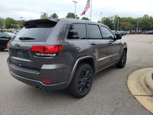 2020 Jeep Grand Cherokee Altitude