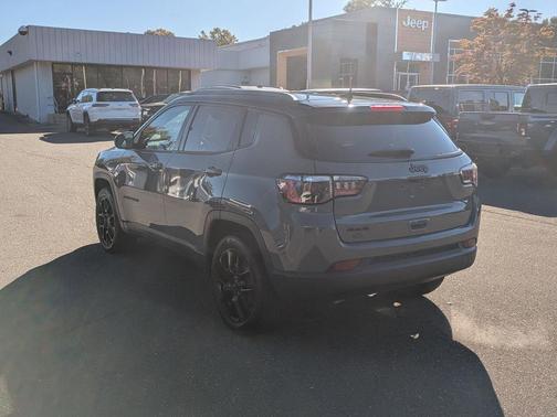 2023 Jeep Compass Altitude