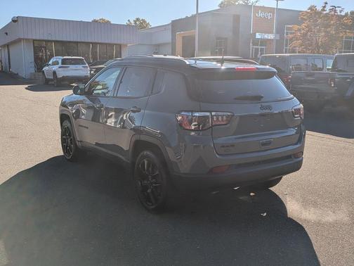 2023 Jeep Compass Altitude