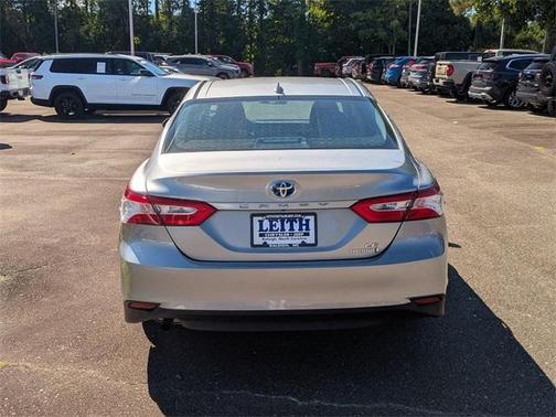 2020 Toyota Camry Hybrid LE
