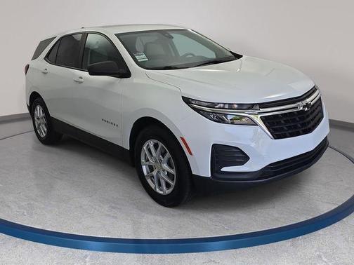 Summit White 2022 Chevrolet Equinox LS