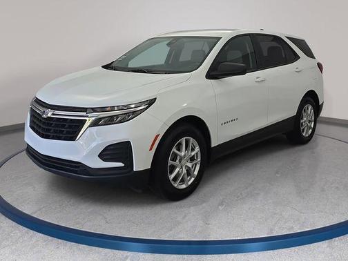 Summit White 2022 Chevrolet Equinox LS