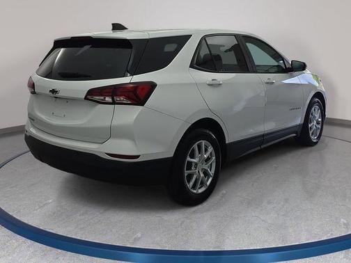 Summit White 2022 Chevrolet Equinox LS