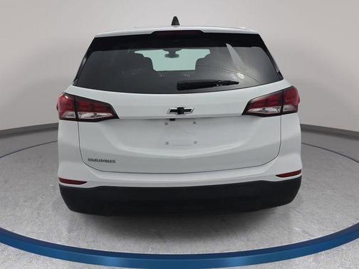 Summit White 2022 Chevrolet Equinox LS
