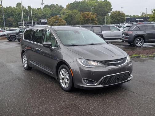 2018 Chrysler Pacifica Touring-L Plus