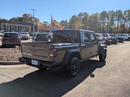 2025 Jeep Gladiator Sport