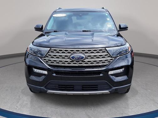 Black Metallic 2022 Ford Explorer Limited