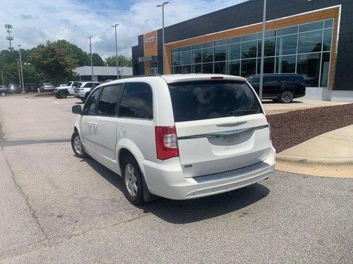 2012 Chrysler Town & Country Touring