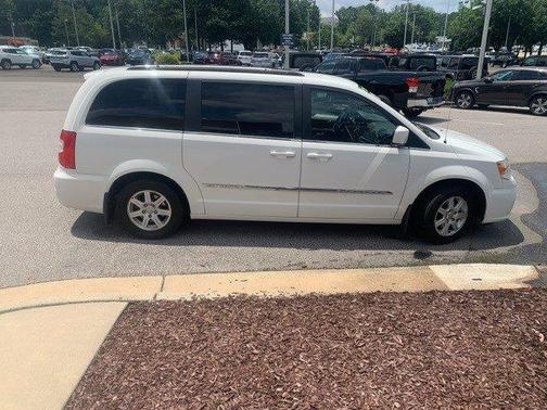 2012 Chrysler Town & Country Touring