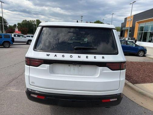 Bright White Clearcoat 2024 Jeep Wagoneer Series II