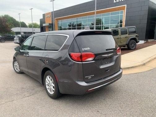 2020 Chrysler Pacifica Touring