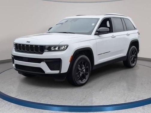 2026 Jeep Grand Cherokee Laredo