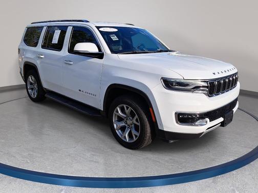 Bright White Clearcoat 2022 Jeep Wagoneer Series II