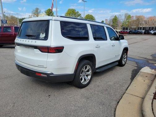 2022 Jeep Wagoneer Series II