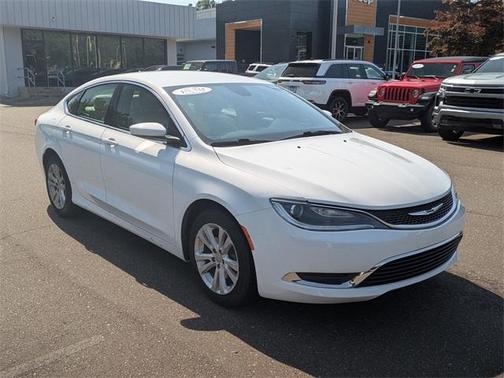 2017 Chrysler 200 Limited