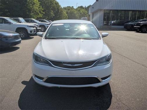 2017 Chrysler 200 Limited
