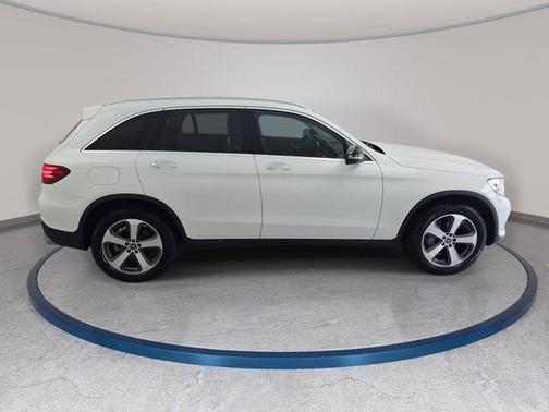 White 2018 Mercedes-Benz GLC 300 Base 4MATIC