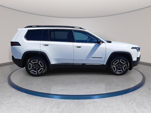 Bright White 2026 Jeep Cherokee LAREDO/LIMITED