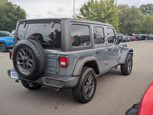 2024 Jeep Wrangler Sport