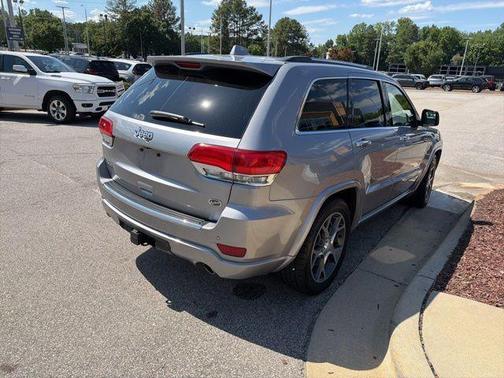 Billet Silver Metallic Clearcoat 2019 Jeep Grand Cherokee Overland