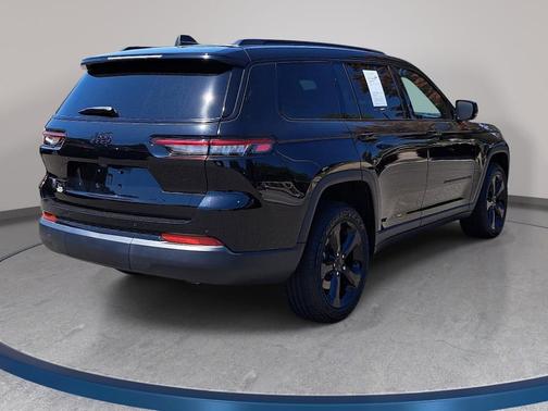 Diamond Black 2023 Jeep Grand Cherokee L Laredo