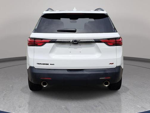 Summit White 2023 Chevrolet Traverse RS