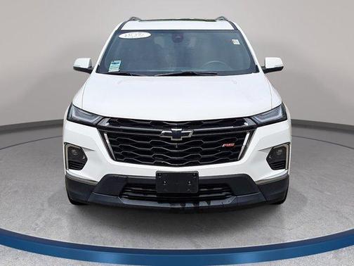 Summit White 2023 Chevrolet Traverse RS