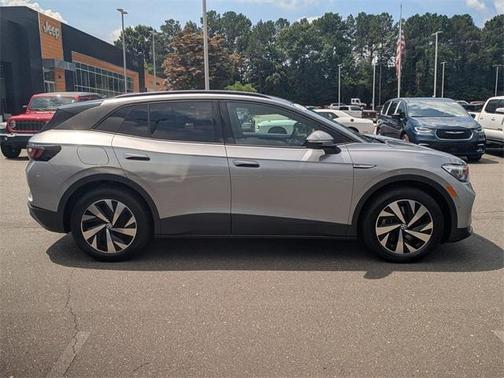2023 Volkswagen ID.4 Pro