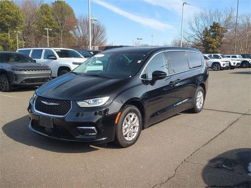 2024 Chrysler Pacifica Touring-L