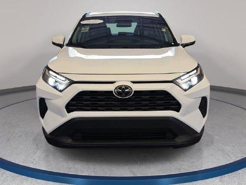 Ice 2025 Toyota RAV4 Hybrid XLE