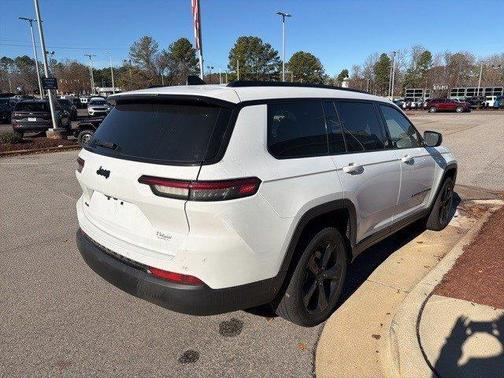 2023 Jeep Grand Cherokee L Laredo