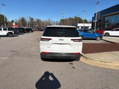 2023 Jeep Grand Cherokee L Laredo