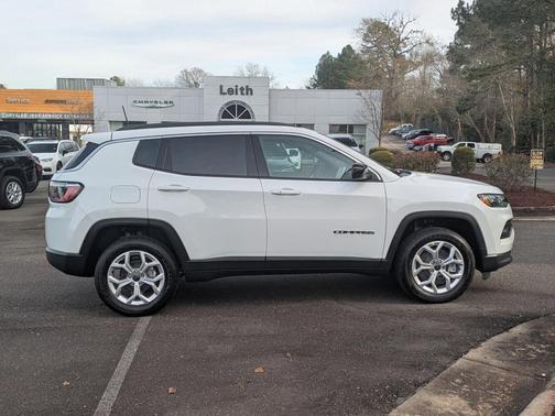 2026 Jeep Compass Latitude