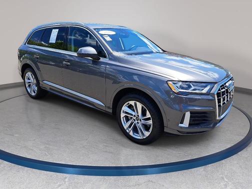 Samurai Gray Metallic 2021 Audi Q7 45 Premium Plus