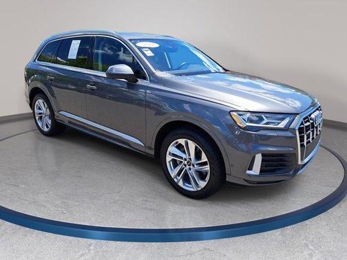Samurai Gray Metallic 2021 Audi Q7 45 Premium Plus