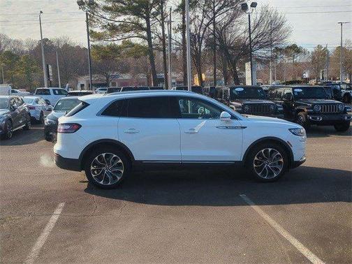 2021 Lincoln Nautilus Reserve