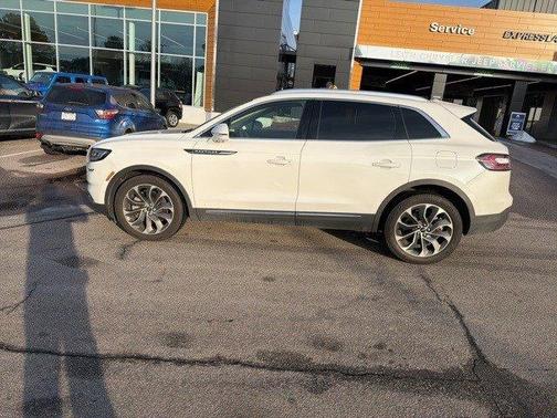 2021 Lincoln Nautilus Reserve