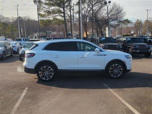 2021 Lincoln Nautilus Reserve