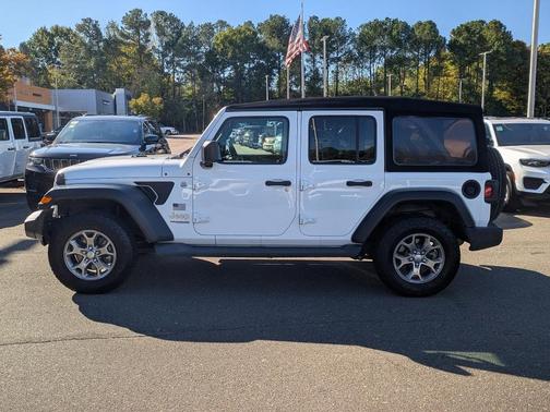 2020 Jeep Wrangler Unlimited Freedom
