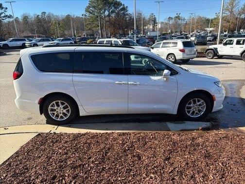 2022 Chrysler Pacifica Touring-L