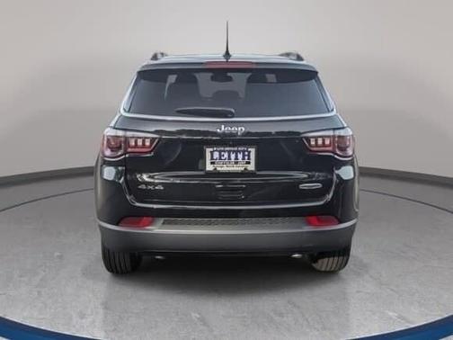 Diamond Black 2026 Jeep Compass Latitude