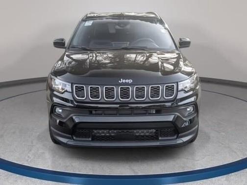 Diamond Black 2026 Jeep Compass Latitude