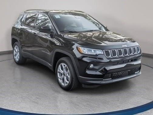 Diamond Black 2026 Jeep Compass Latitude