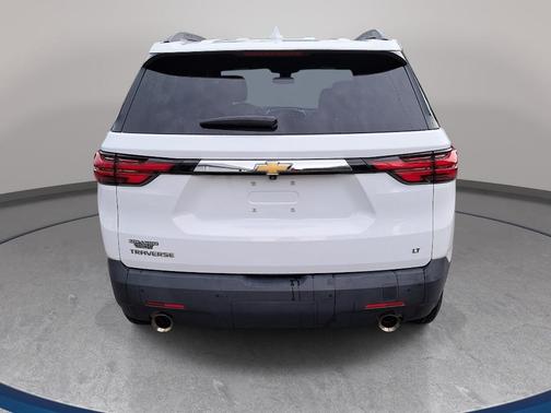 Summit White 2022 Chevrolet Traverse LT Cloth